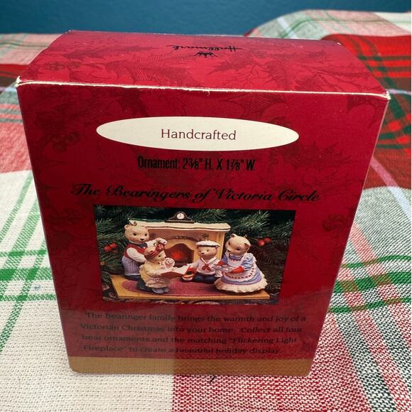 1993 THE BEARINGERS BEARNADETTE 4th in Collection Keepsake Hallmark Ornament - Picture 3 of 5